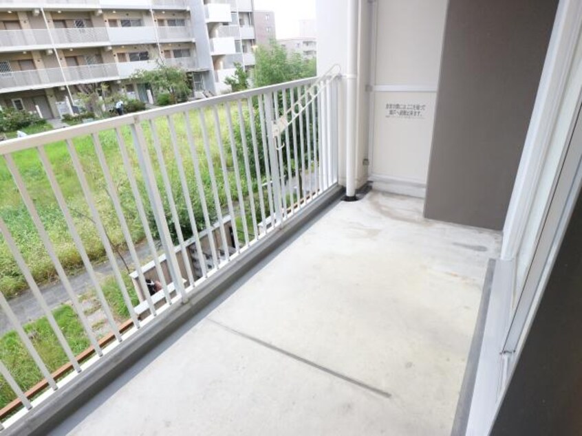  近鉄難波線・奈良線/学園前駅 徒歩8分 5階 築15年