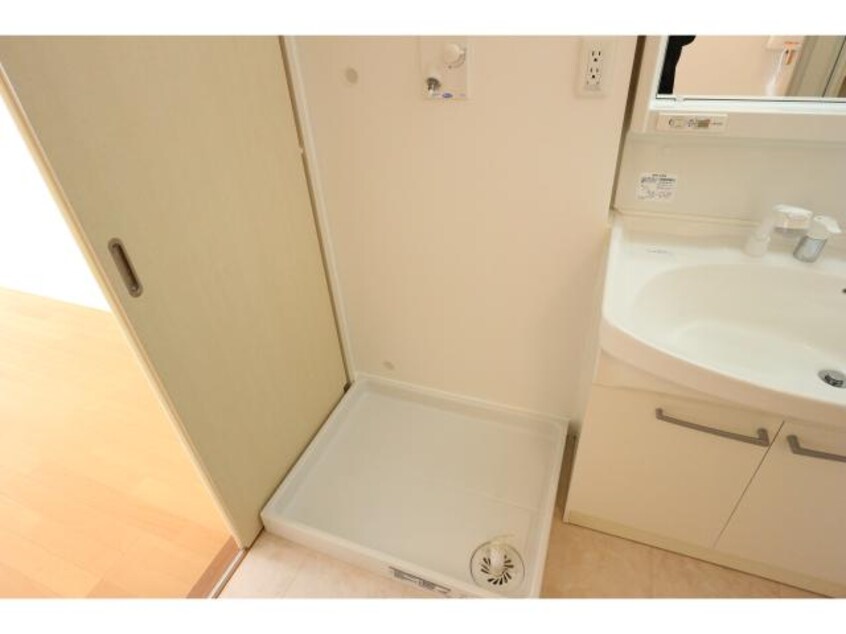  近鉄難波線・奈良線/学園前駅 徒歩8分 1階 築15年