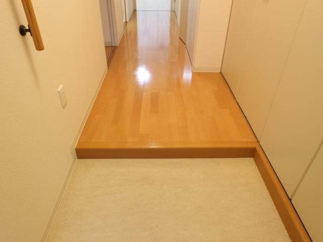  近鉄難波線・奈良線/学園前駅 徒歩8分 5階 築15年