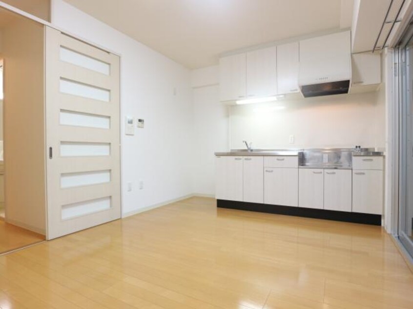  近鉄難波線・奈良線/学園前駅 徒歩8分 5階 築15年