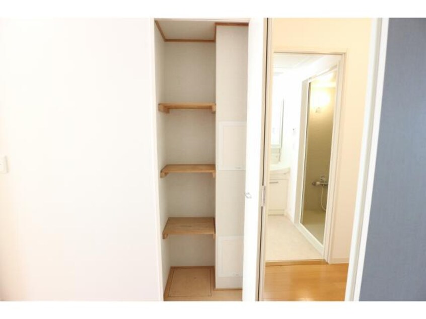  近鉄難波線・奈良線/学園前駅 徒歩8分 1階 築15年