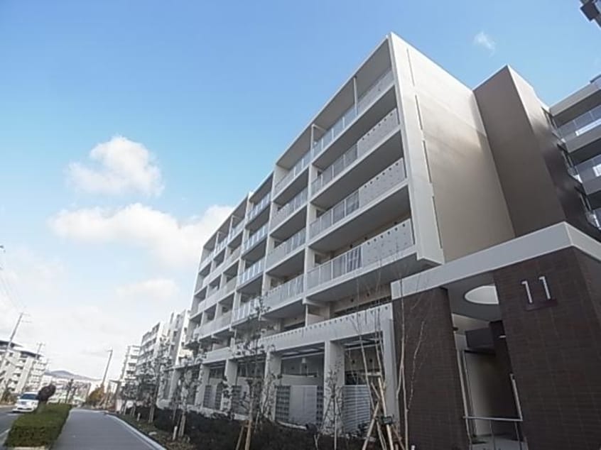  近鉄難波線・奈良線/学園前駅 徒歩8分 1階 築10年