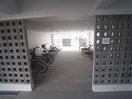  近鉄難波線・奈良線/学園前駅 徒歩8分 1階 築10年