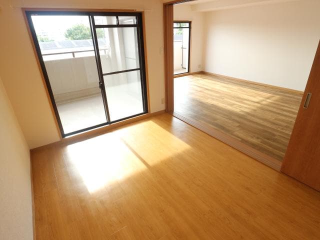  近鉄難波線・奈良線/学園前駅 徒歩10分 4階 築27年