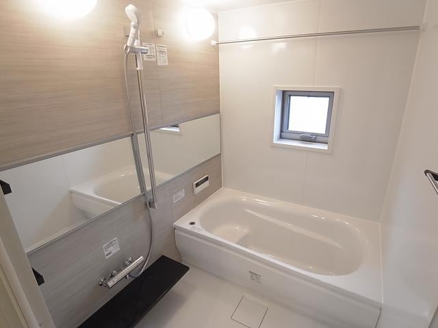  近鉄難波線・奈良線/学園前駅 徒歩15分 1階 築9年