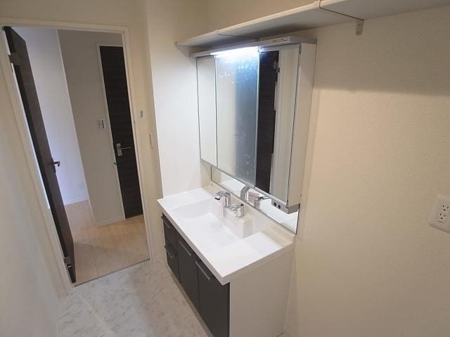  近鉄難波線・奈良線/学園前駅 徒歩15分 1階 築9年