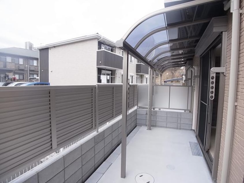  近鉄難波線・奈良線/学園前駅 徒歩15分 1階 築9年