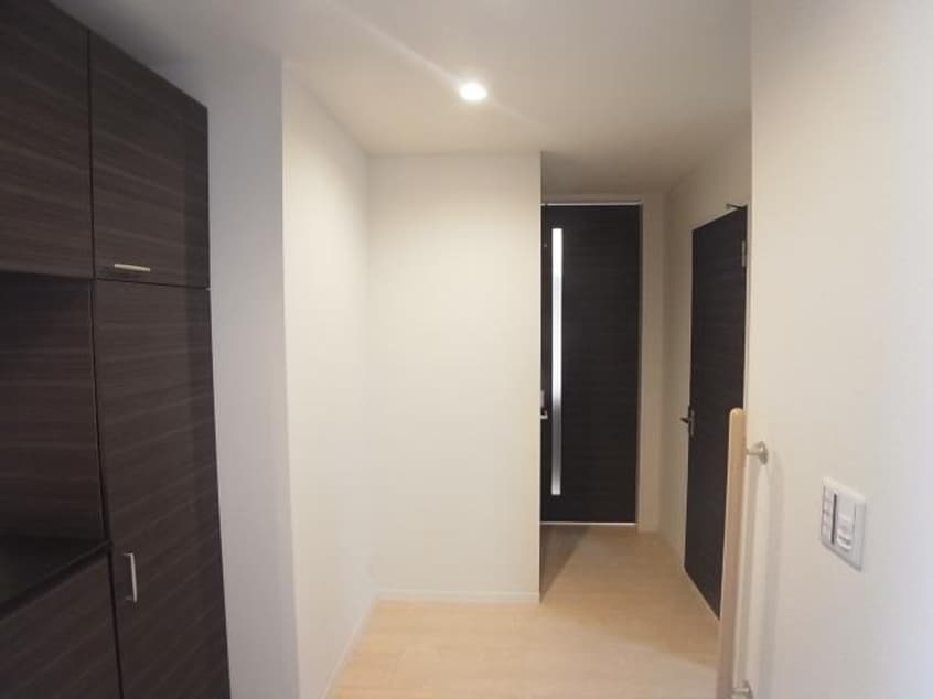  近鉄難波線・奈良線/学園前駅 徒歩15分 1階 築9年