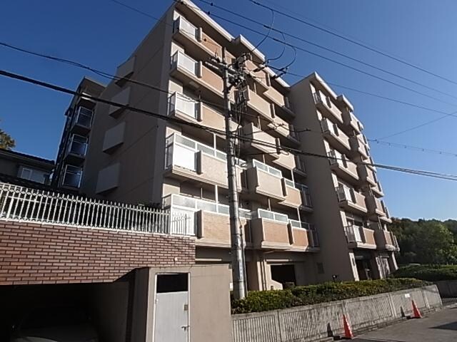  近鉄難波線・奈良線/学園前駅 徒歩24分 4階 築31年