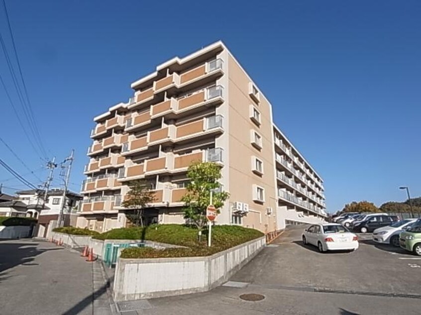  近鉄難波線・奈良線/学園前駅 徒歩24分 4階 築31年