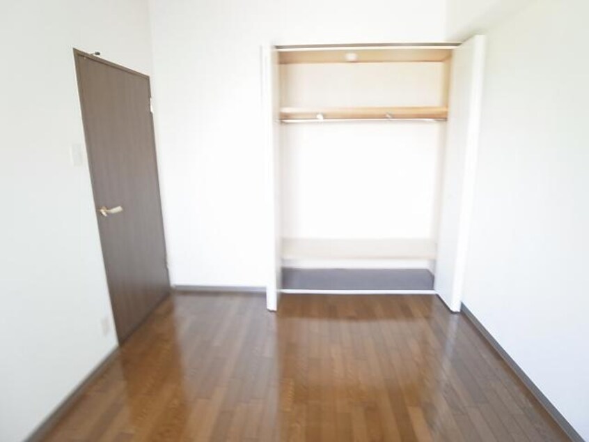  近鉄難波線・奈良線/学園前駅 徒歩24分 4階 築31年