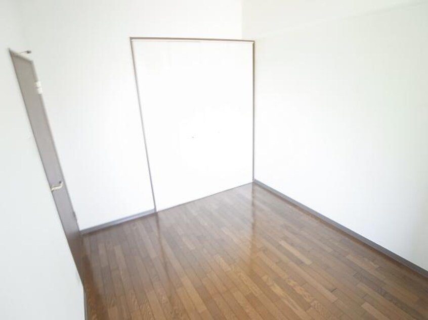  近鉄難波線・奈良線/学園前駅 徒歩24分 4階 築31年