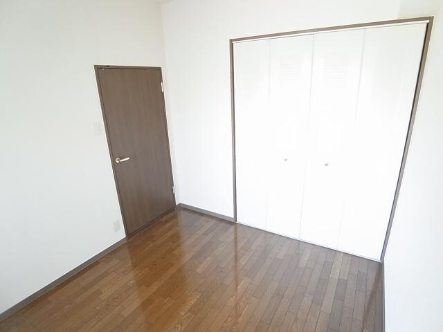  近鉄難波線・奈良線/学園前駅 徒歩24分 4階 築31年