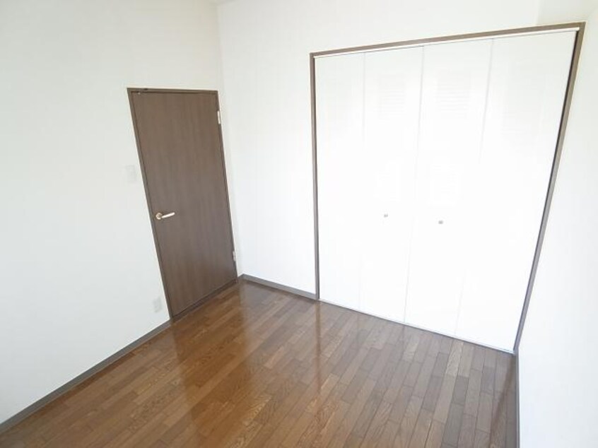  近鉄難波線・奈良線/学園前駅 徒歩24分 4階 築31年