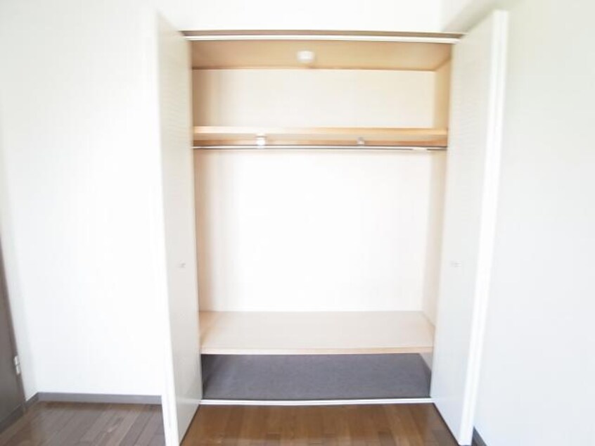  近鉄難波線・奈良線/学園前駅 徒歩24分 4階 築31年