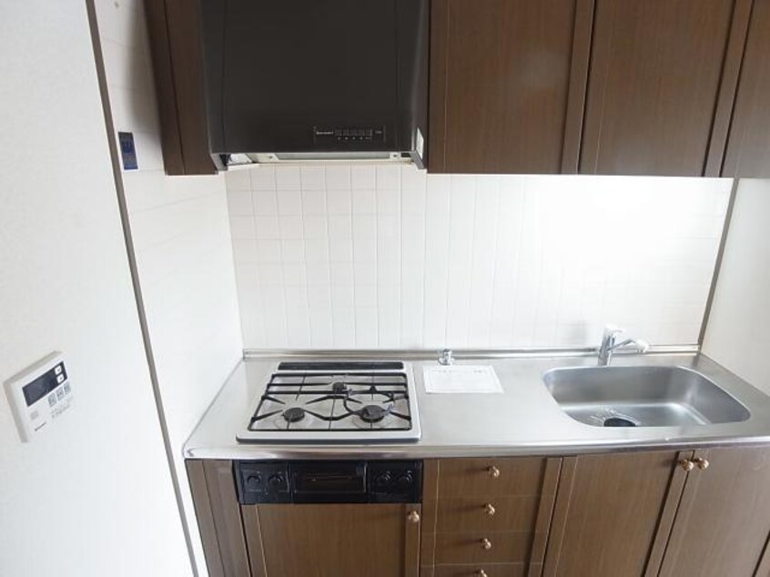  近鉄難波線・奈良線/学園前駅 徒歩24分 4階 築31年