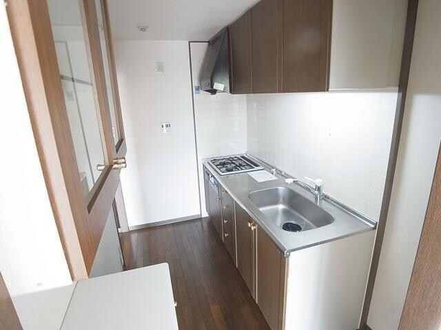  近鉄難波線・奈良線/学園前駅 徒歩24分 4階 築31年