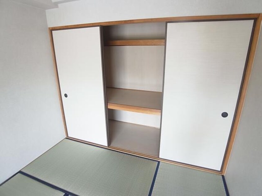  近鉄難波線・奈良線/学園前駅 徒歩24分 4階 築31年