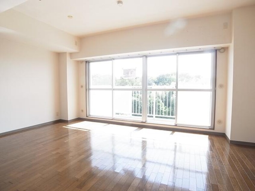  近鉄難波線・奈良線/学園前駅 徒歩24分 4階 築31年