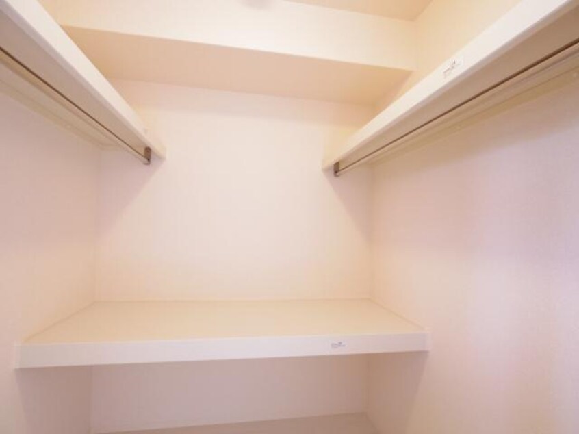  近鉄難波線・奈良線/菖蒲池駅 徒歩27分 1階 築8年