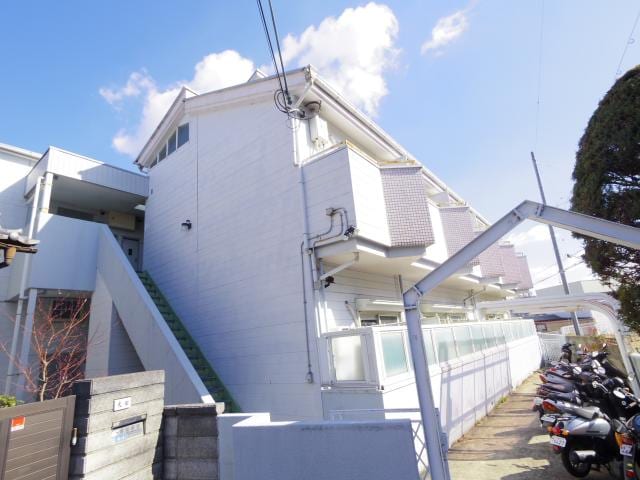  近鉄難波線・奈良線/富雄駅 徒歩3分 2階 築35年