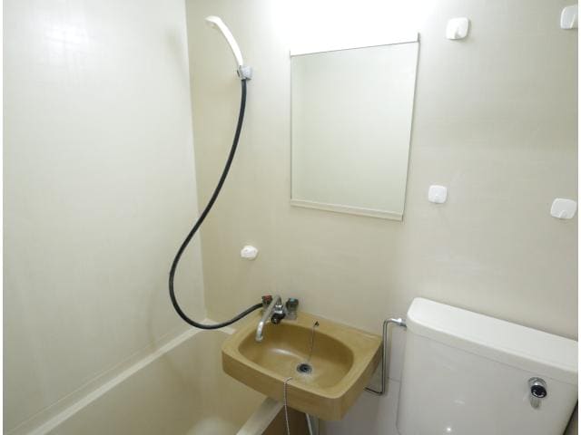  近鉄難波線・奈良線/富雄駅 徒歩3分 2階 築35年