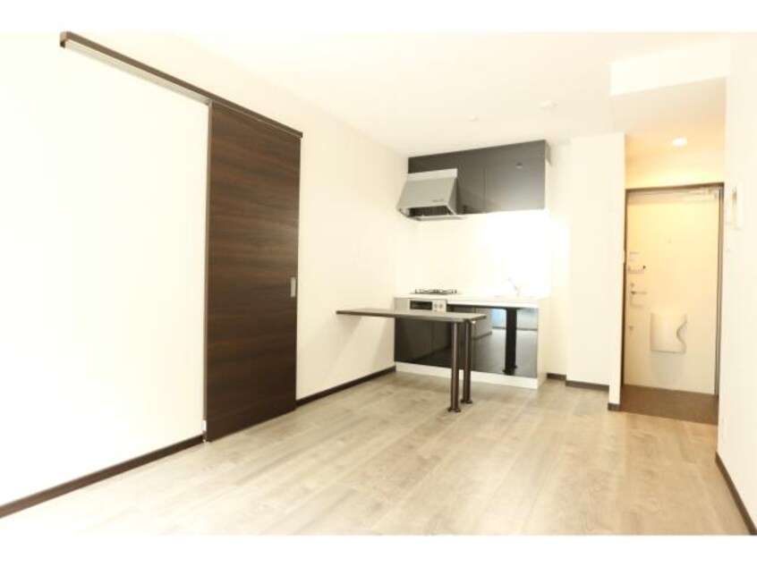  近鉄難波線・奈良線/学園前駅 徒歩10分 1階 築6年