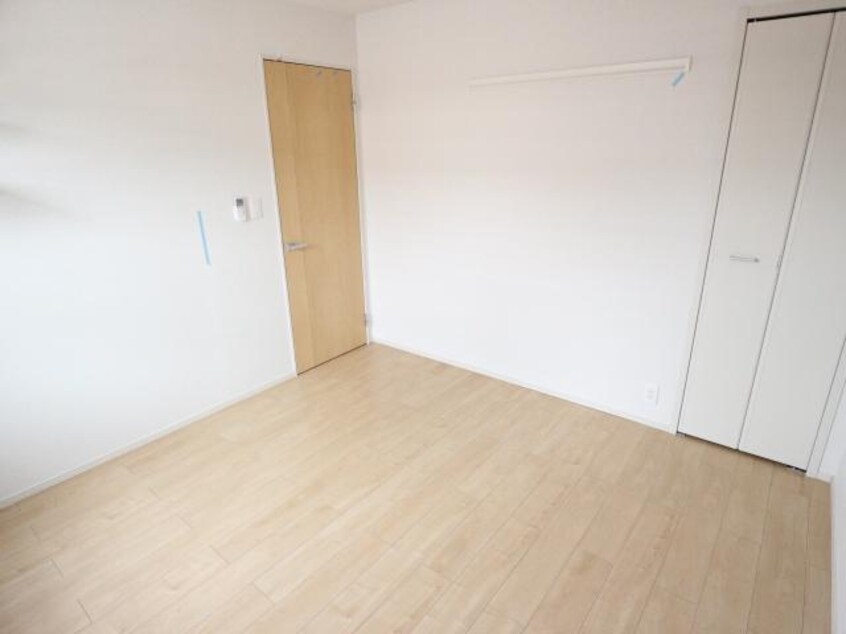  近鉄難波線・奈良線/学園前駅 バス7分中山町西一丁目下車:停歩6分 1階 築4年