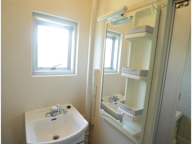  近鉄難波線・奈良線/富雄駅 徒歩20分 3階 築58年