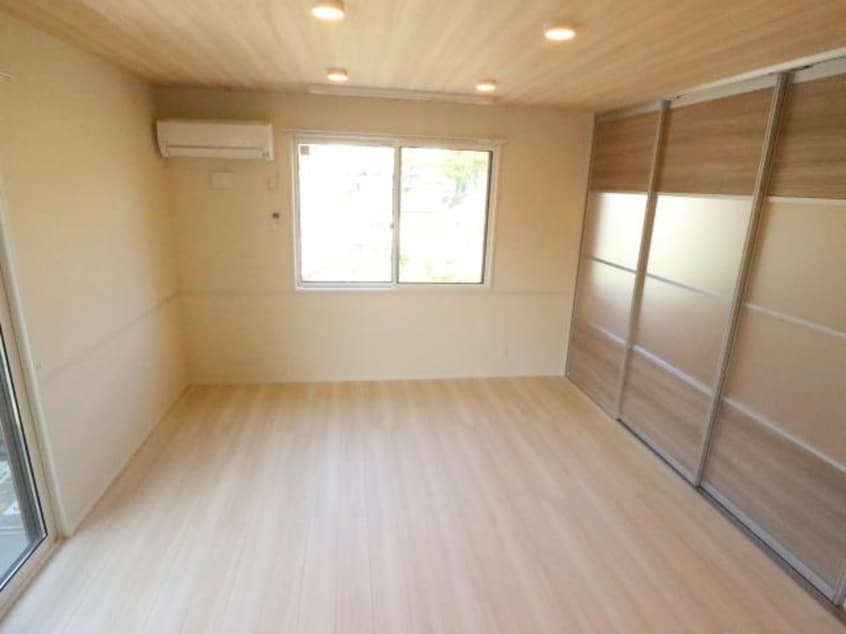  近鉄難波線・奈良線/学園前駅 バス6分藤の木台1丁目下車:停歩7分 2階 築3年