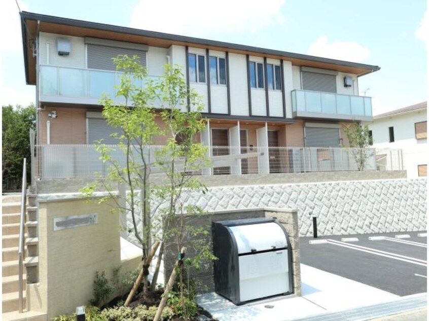  近鉄難波線・奈良線/富雄駅 徒歩11分 2階 築2年