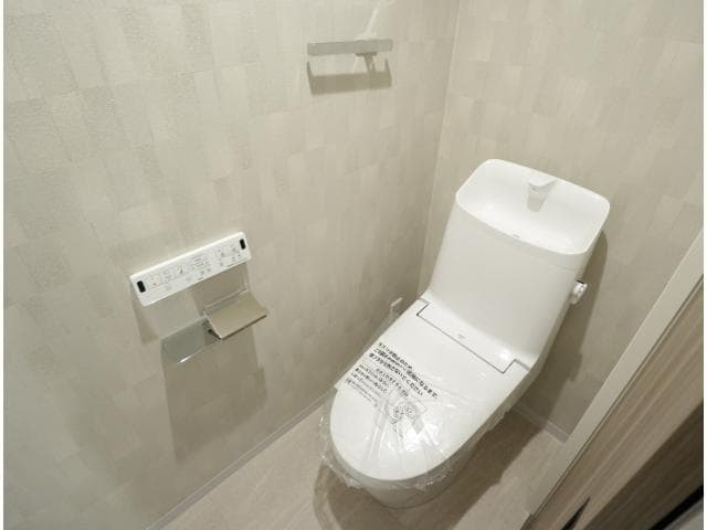  近鉄難波線・奈良線/学園前駅 徒歩8分 3階 築1年