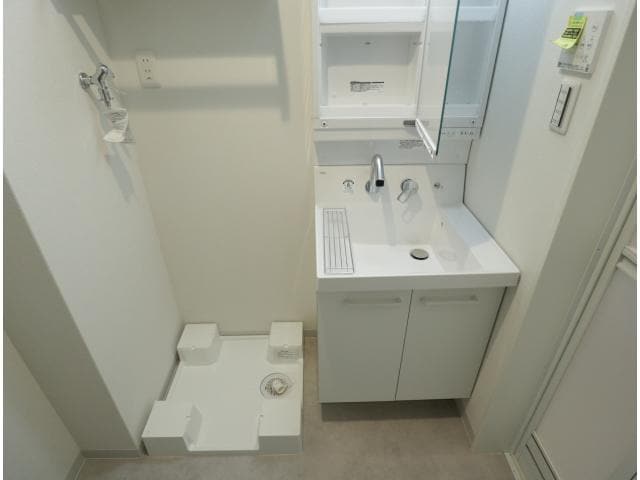  近鉄難波線・奈良線/学園前駅 徒歩8分 3階 築1年