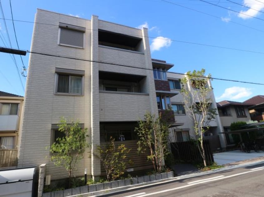  近鉄難波線・奈良線/学園前駅 徒歩6分 2階 築1年