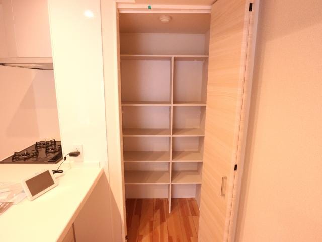  近鉄難波線・奈良線/学園前駅 徒歩6分 2階 築1年