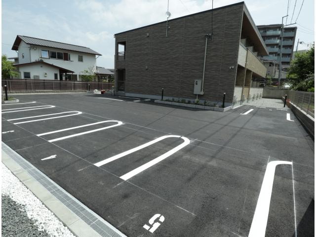  近鉄難波線・奈良線/学園前駅 徒歩11分 1階 築1年
