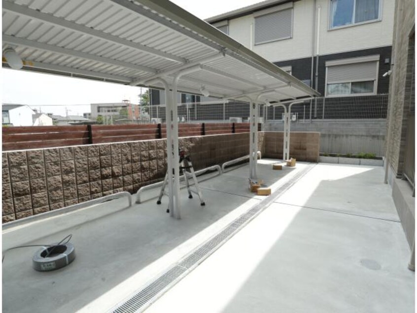  近鉄難波線・奈良線/学園前駅 徒歩11分 1階 築1年