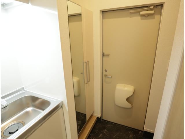  近鉄難波線・奈良線/学園前駅 徒歩11分 1階 築1年