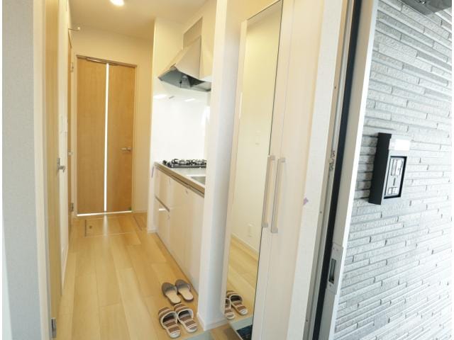  近鉄難波線・奈良線/学園前駅 徒歩11分 1階 築1年