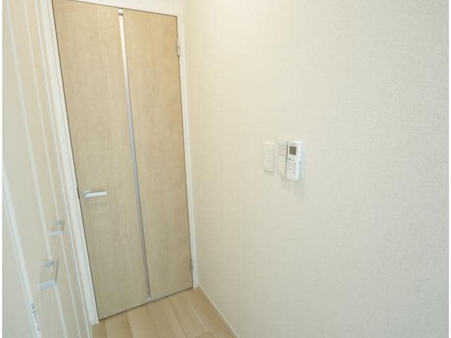  近鉄難波線・奈良線/学園前駅 徒歩11分 1階 築1年