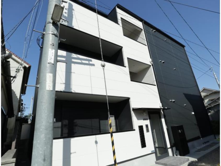  近鉄難波線・奈良線/富雄駅 徒歩3分 2階 築1年