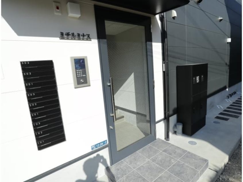  近鉄難波線・奈良線/富雄駅 徒歩3分 2階 築1年