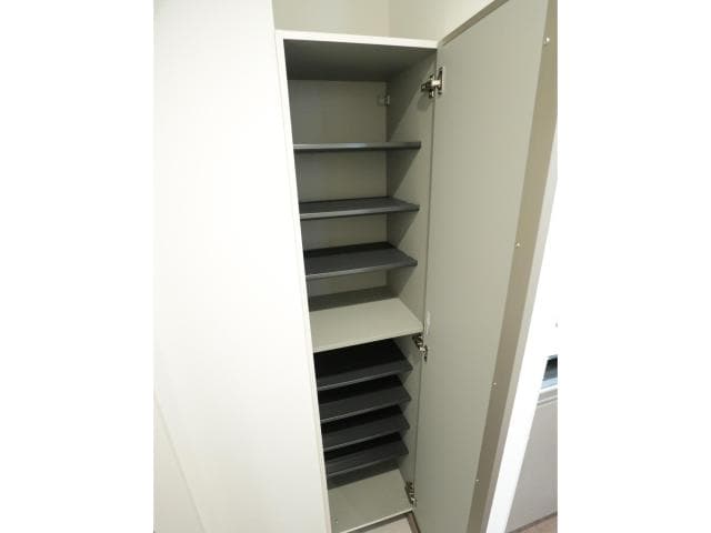  近鉄難波線・奈良線/富雄駅 徒歩3分 2階 築1年