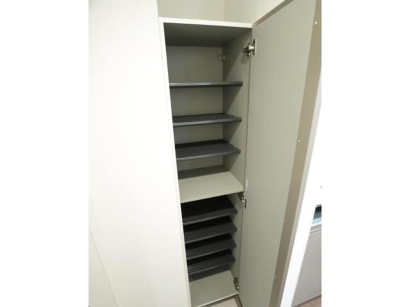  近鉄難波線・奈良線/富雄駅 徒歩3分 2階 築1年