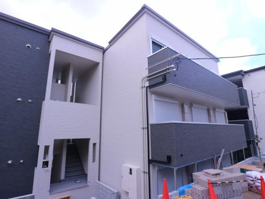  近鉄難波線・奈良線/富雄駅 徒歩3分 1階 1年未満