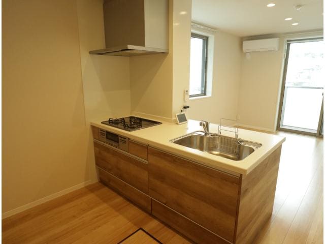  近鉄難波線・奈良線/学園前駅 徒歩6分 1階 1年未満