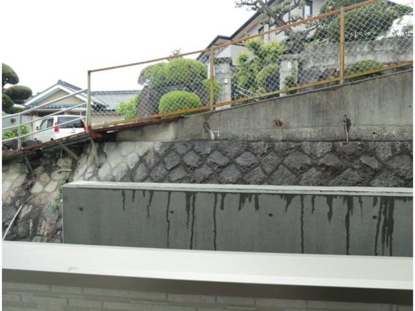  近鉄難波線・奈良線/富雄駅 徒歩7分 1階 1年未満
