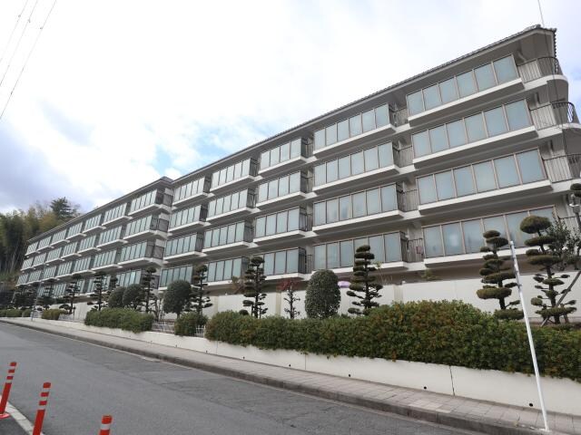  近鉄難波線・奈良線/菖蒲池駅 徒歩3分 1階 築44年