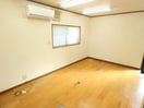  近鉄難波線・奈良線/学園前駅 バス8分中山町西二丁目下車:停歩4分 1階 築21年