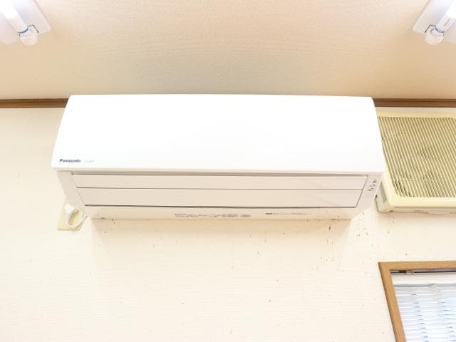  近鉄難波線・奈良線/学園前駅 バス8分中山町西二丁目下車:停歩4分 1階 築21年